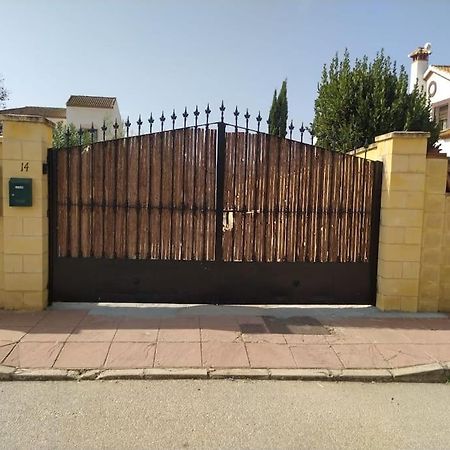 Agradable Casa Con Piscina En La Serrania. Arriate Exterior photo